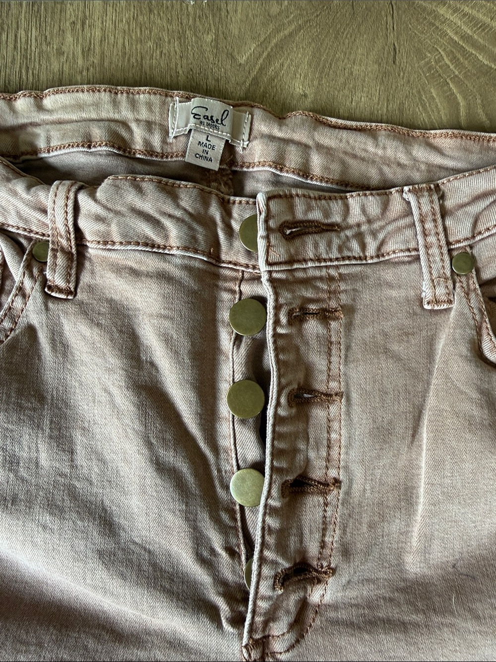 easel Button-Fly Wide Leg Pants in Mauve Pink - Picture 2 of 4